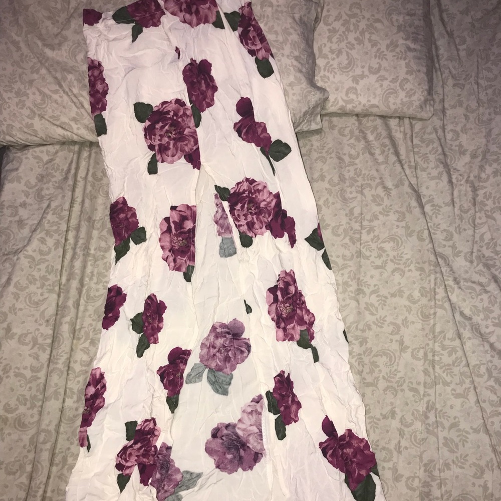 Floral white skirt